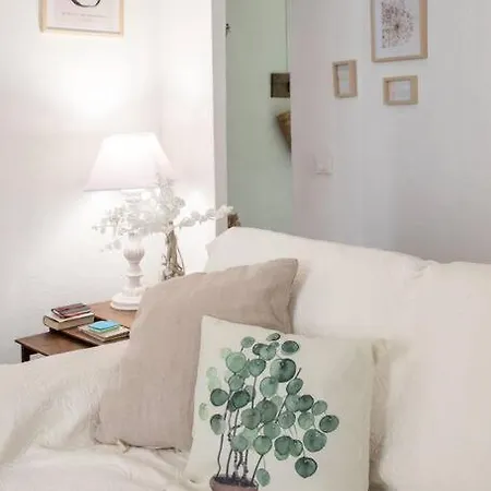 #41 & Charming 1 Bdr Flat 10mins Walk To * Nice