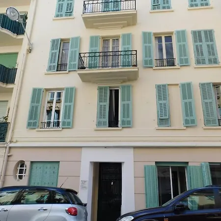 Apartment Charming Air-conditioned T3 