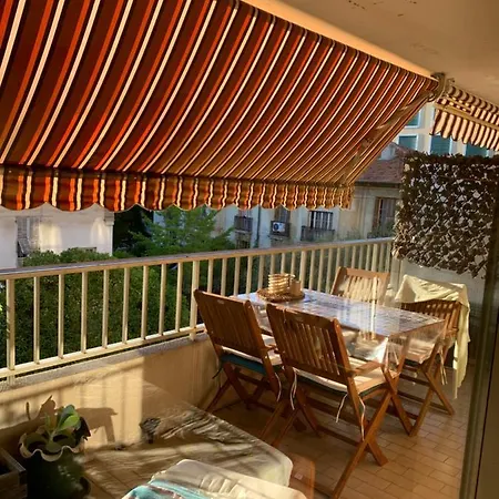 Meuble Plein Centre Apartment *