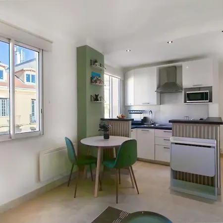 #46 Carre D'or Congres 2 Min Walk Sea Promenade Apartment *
