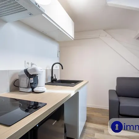 Studio Air-conditioned Center Of Apartment Nice