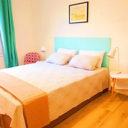 Ashley&parker - Francois Vieux Apartment *