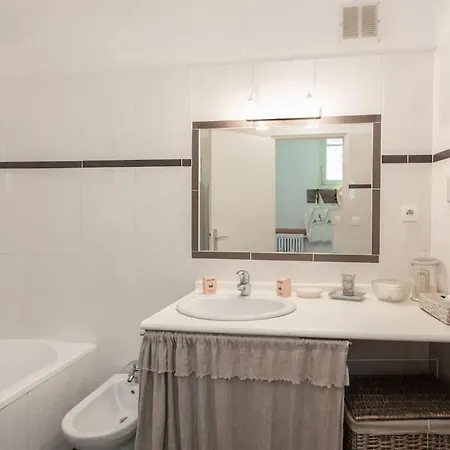 #41 & Charming 1 Bdr Flat 10mins Walk To Apartment