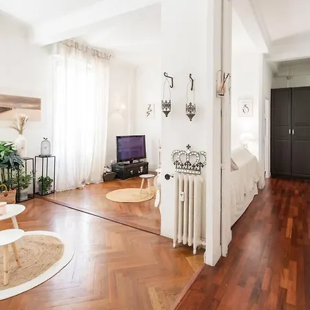 #41 & Charming 1 Bdr Flat 10mins Walk To Apartment