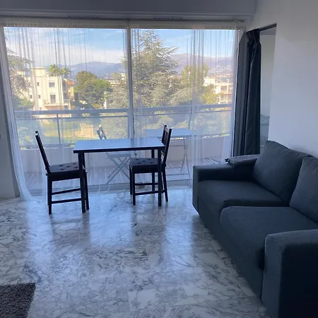 Apartment Belles Terres 2 Pieces Au Calme, Piscine, Terrasse *