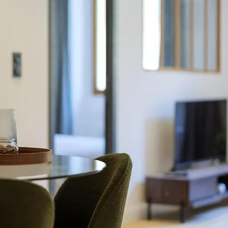 Charme Et Modernite Au Coeur Du Vieux Apartment *