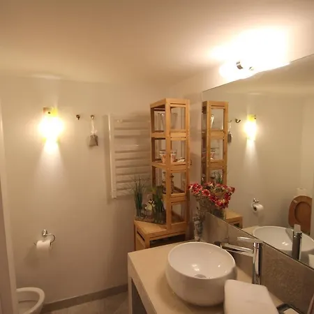 Apartment Riviera Charming Flat Old Town