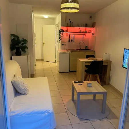 Apartment Confortable Avec Vue Nice