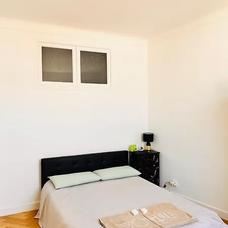 2 Bedroom Flat With Sea View And Huge Terrace Apartment