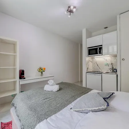 Apartment Magnifique Studio 3 A Cote De La A 2mn De La Nice