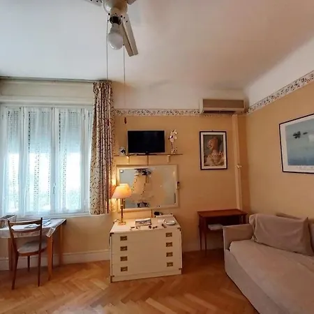 Smart Ac Apartament Close Sea Downtown Great