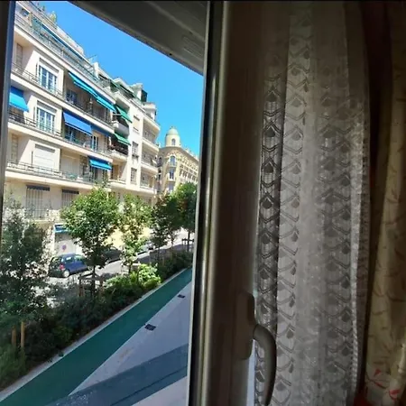 Apartment Smart Ac Apartament Close Sea Downtown Great