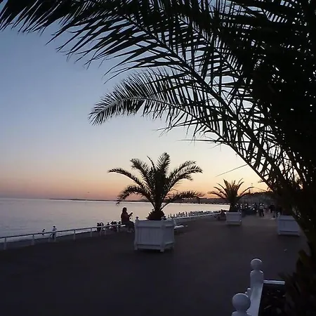 Smart Ac Apartament Close Sea Downtown Great Nice