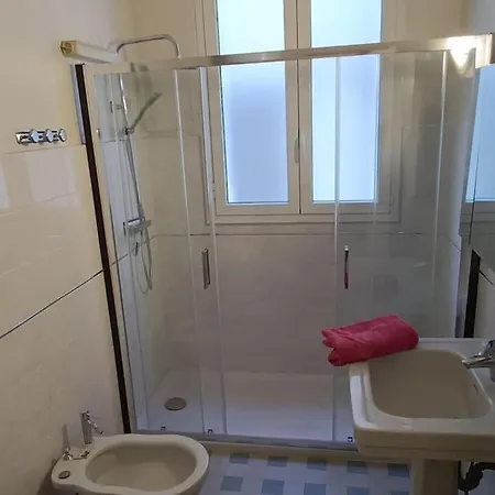 Smart Ac Apartament Close Sea Downtown Great Nice