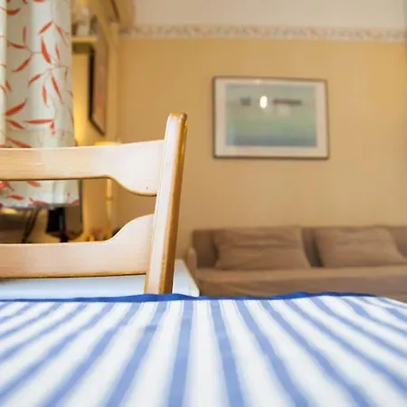 Apartment Smart Ac Apartament Close Sea Downtown Great