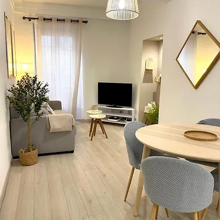 Simplement Apartment *