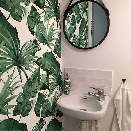 49m2 De Paradis Avec Jardin, Terrasse Et Piscine *