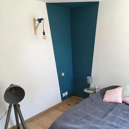 49m2 De Paradis Avec Jardin, Terrasse Et Piscine *