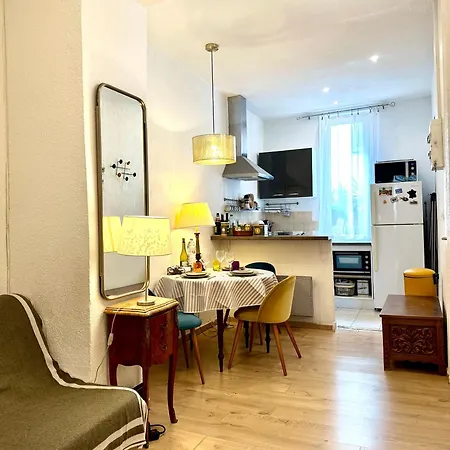 10-15 Min To Railway, Beach, Marketplace Nice