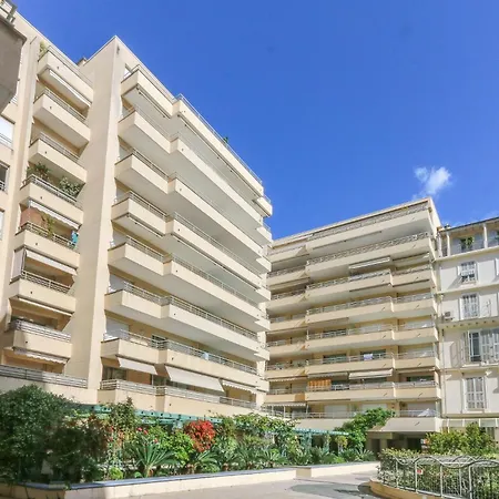 In Les Residences Du Palais Apartment Nice