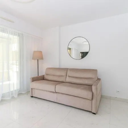 In Les Residences Du Palais Apartment *