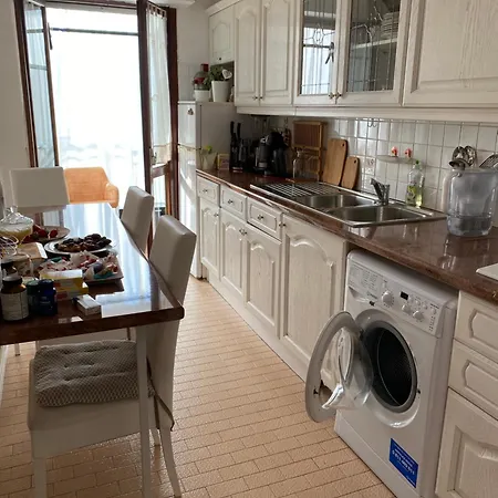 La Perle Apartment *