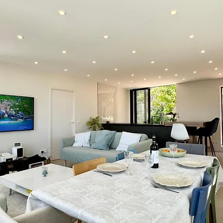 Jardin Avec Jacuzzi, Vue Et Montagne, Clim & Parking Apartment *