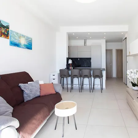 Apartment #35 Promenade Vue Proche Aeroport Balcon &ac *