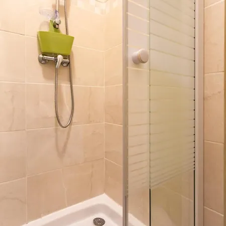 Apartment L'amandier Furnished Flat Nice