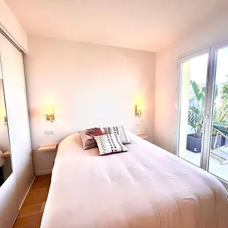 Charming Penthouse In - 10 Minutes From Seaside * Nice