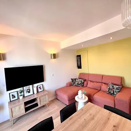 Apartment Charming Penthouse In - 10 Minutes From Seaside Nice