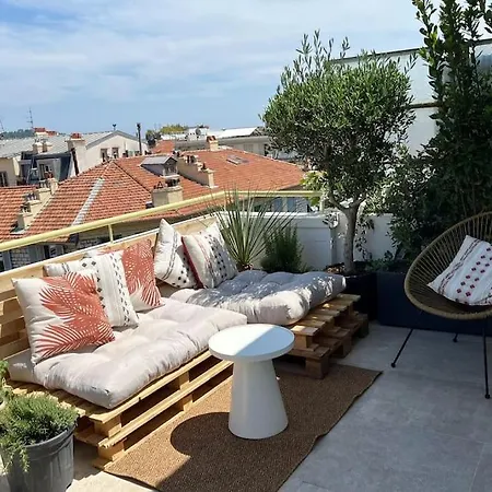 Apartment Charming Penthouse In - 10 Minutes From Seaside Nice