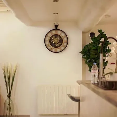 Appart Au Coeur Du Vieux-nice Apartment