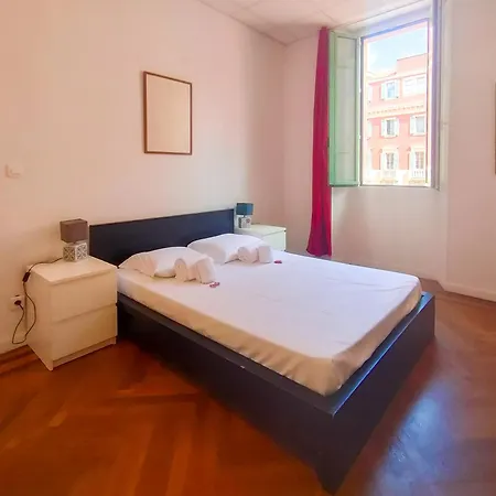 Opera 1 Old Town 4 Pers Wifi Ac Apartment Nice