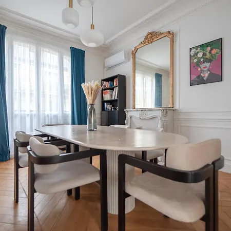 Amazing Flat - Near Champs-elysees Apartment *