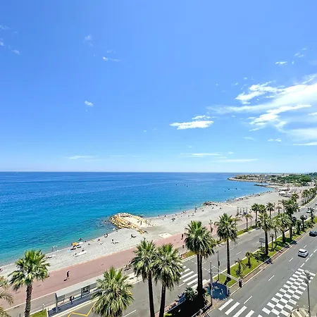 Stunning Rooftop Retreat On The Promenade Des * Nice