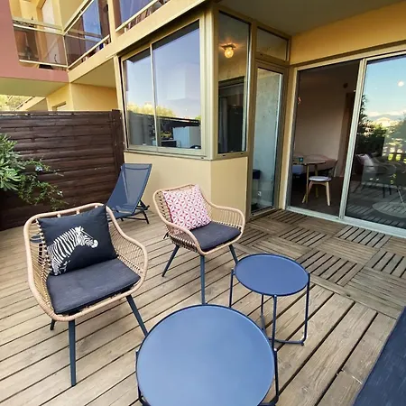 06ca With Terrace In The Hills Above Apartment