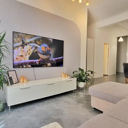 Pres De La Plage Apartment *