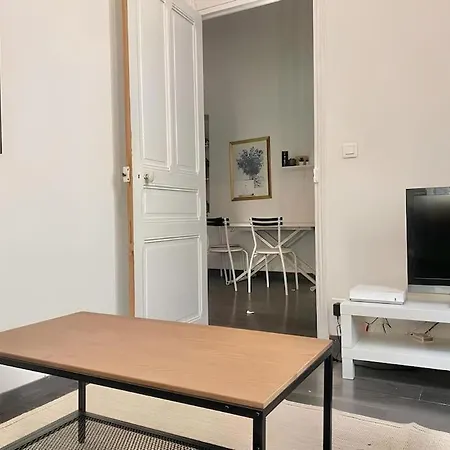Et Confortable 2 P Cozy Apartment Nice