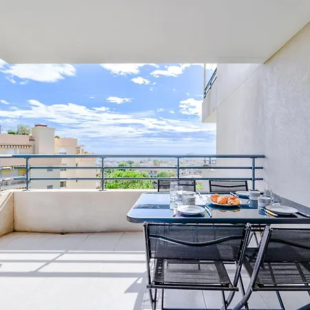 Magnifique 4pers, Clim, Parking, Piscine Apartment