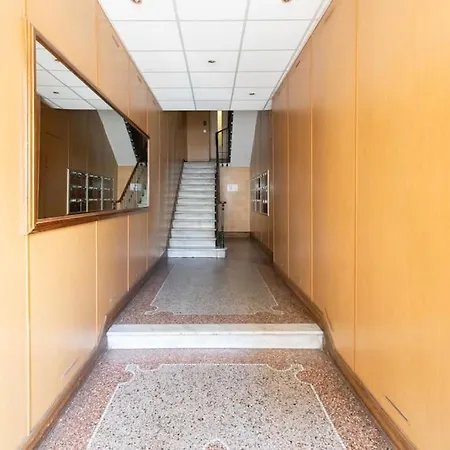 L58 Staywizus - Port 2 Bdrs 5mins Old Town & Tram Apartment Nice