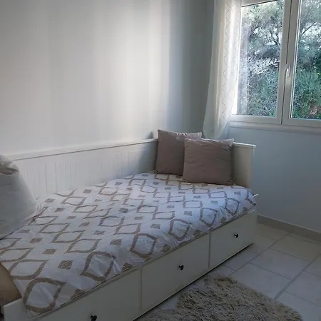 Assia Apartment *