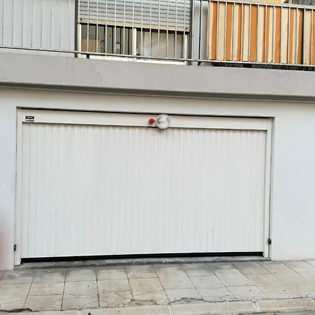 Centre Negresco 2 Pieces Calme A 150 M Des Plages Et Zone Pietonne, Parking Couvert * Nice