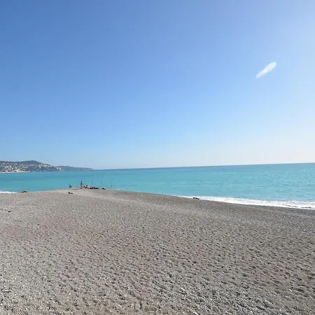 Centre Negresco 2 Pieces Calme A 150 M Des Plages Et Zone Pietonne, Parking Couvert