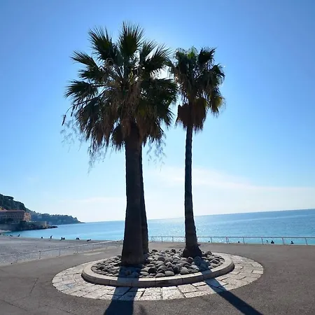 Centre Negresco 2 Pieces Calme A 150 M Des Plages Et Zone Pietonne, Parking Couvert *