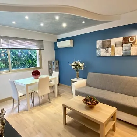 Centre Negresco 2 Pieces Calme A 150 M Des Plages Et Zone Pietonne, Parking Couvert Apartment Nice