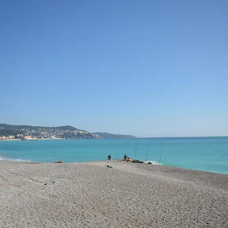 Apartment Centre Negresco 2 Pieces Calme A 150 M Des Plages Et Zone Pietonne, Parking Couvert