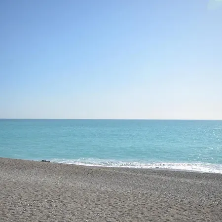 Apartment Centre Negresco 2 Pieces Calme A 150 M Des Plages Et Zone Pietonne, Parking Couvert *