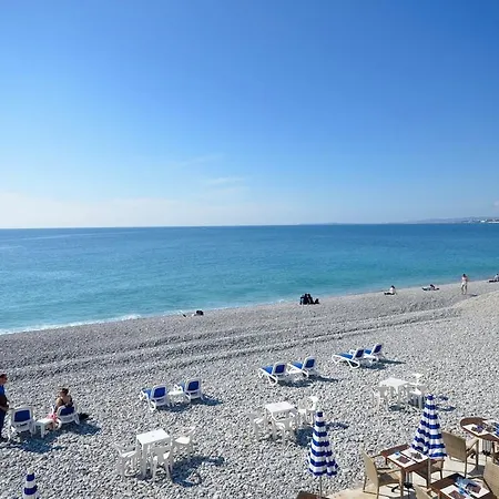 Centre Negresco 2 Pieces Calme A 150 M Des Plages Et Zone Pietonne, Parking Couvert Apartment *