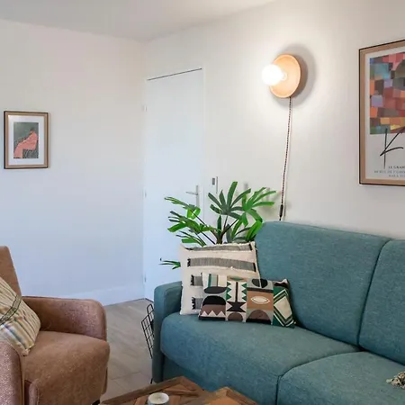 #46 Staywiz Us - Terrace Ac 4mins Walk Sea Tram T2 Airport Port Apartment
